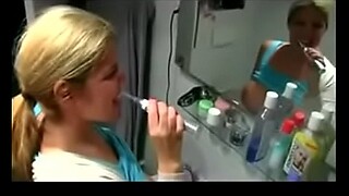 Amazing Wife Gets Doggy Fucking While Brushes her Teeth