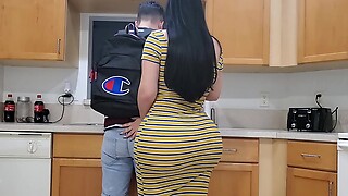 BIG ASS STEPMOM CANT GO OUT WITH CORONAVIRUS LOCKDOWN SO SHE FUCKS HER boy